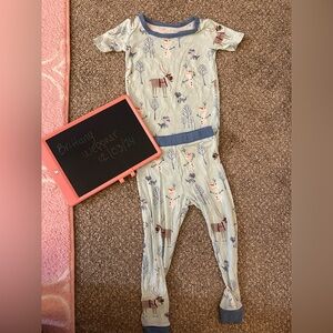 Little sleepies Olaf and friends print size 18-24mo